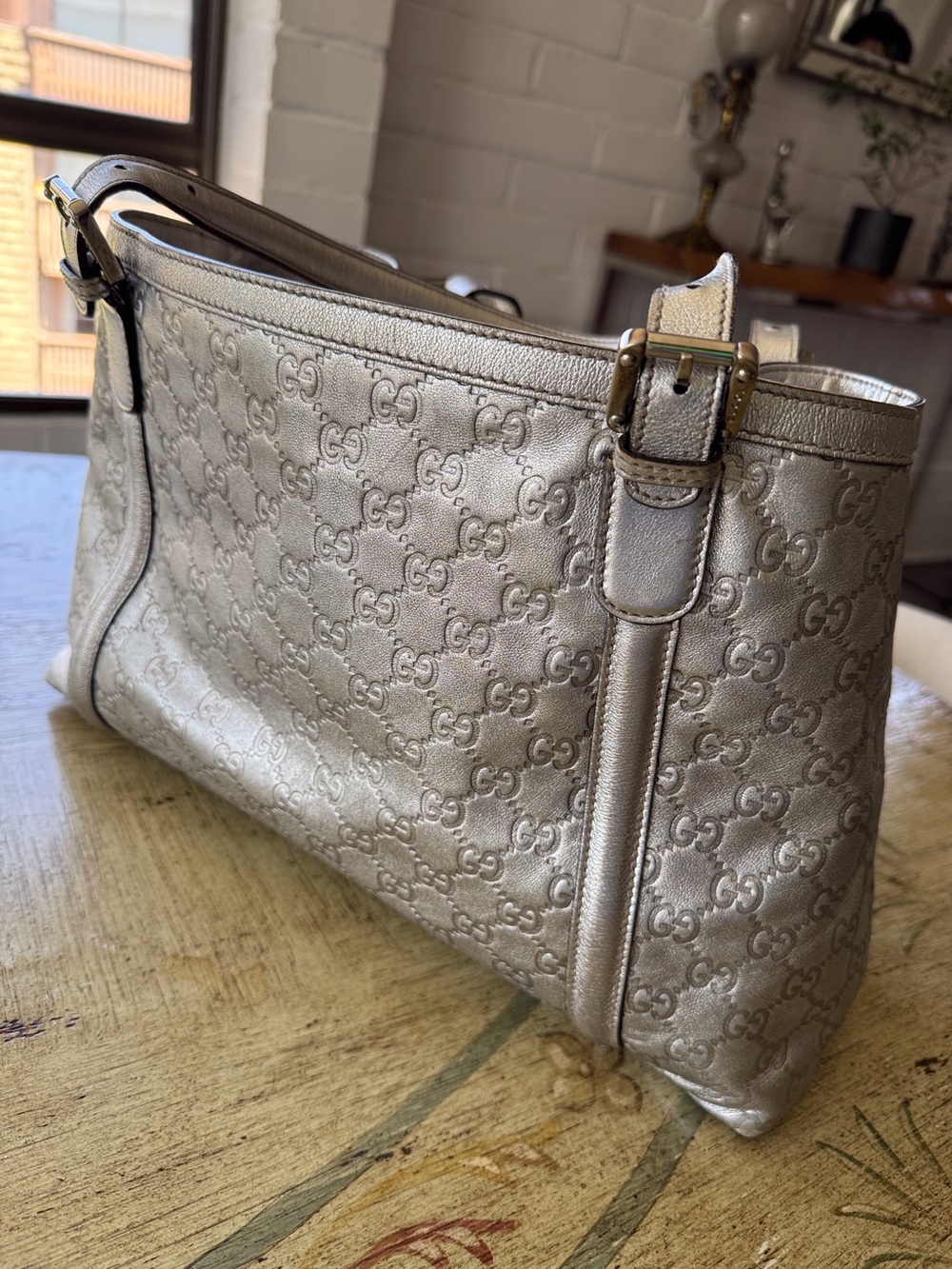 Vintage Gucci Metallic Silver GG Logo Shoulder Tote Bag Authentic - Picture 3 of 15